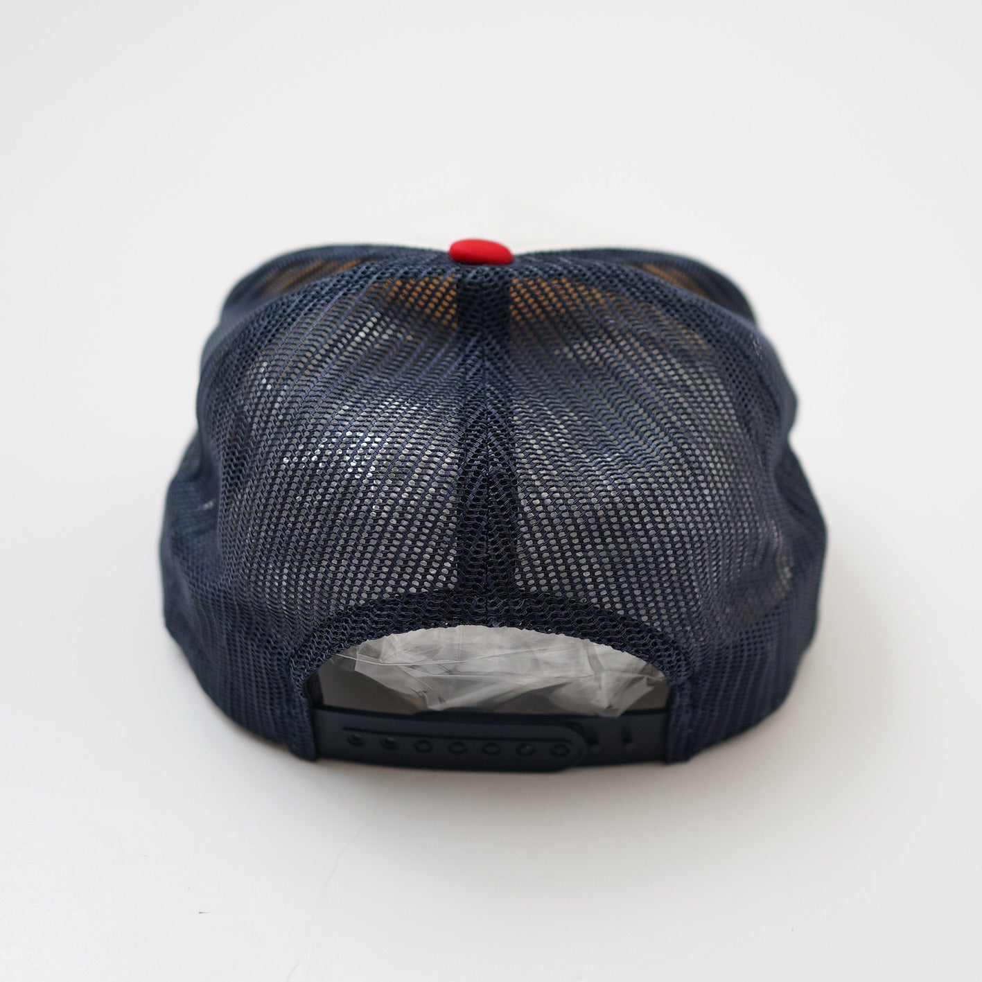 Mesh cap