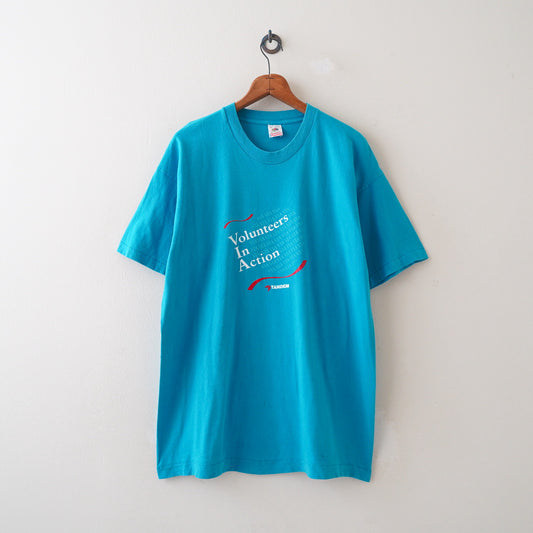 90s FRUIT OF THE LOOM tee