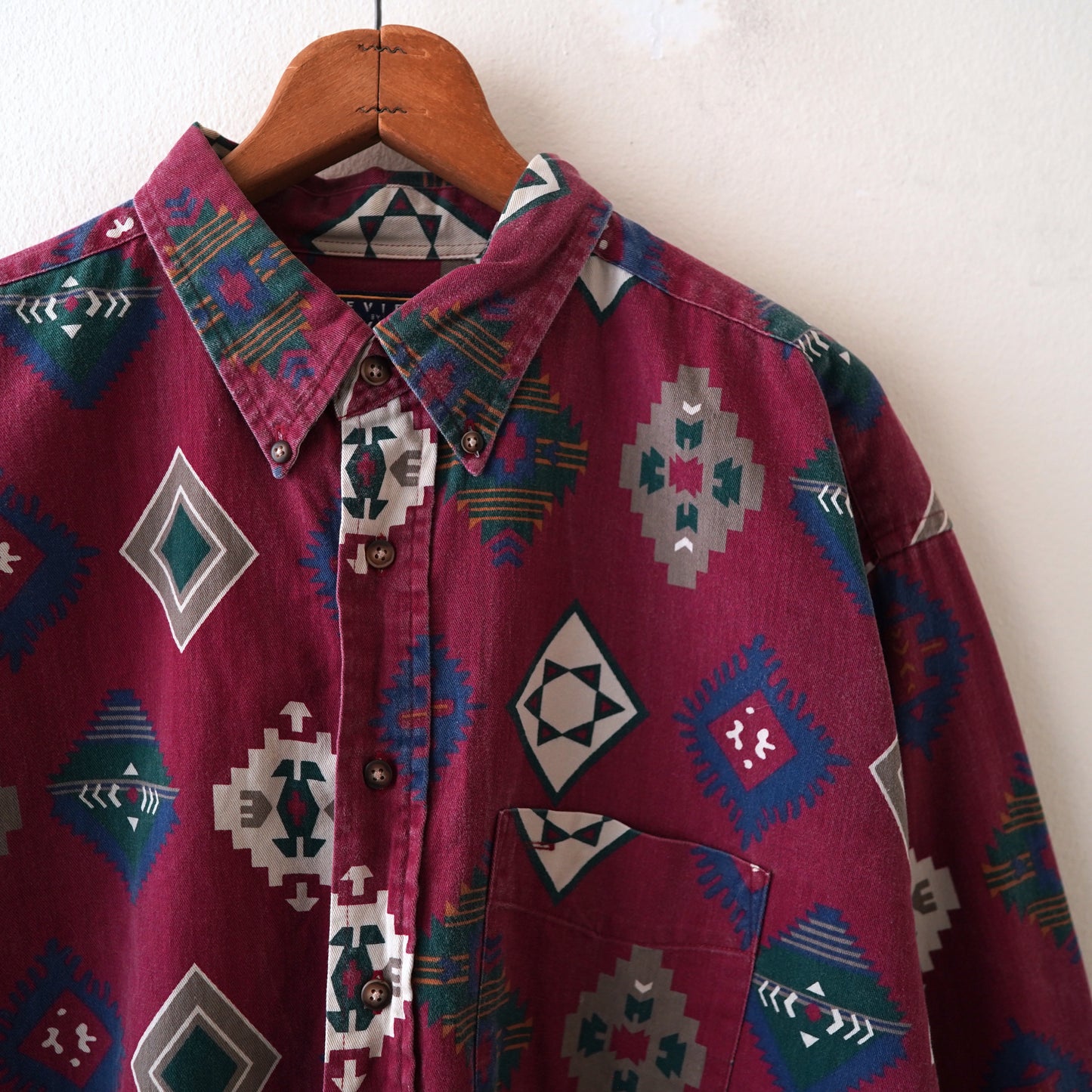 native pattern button collar shirt