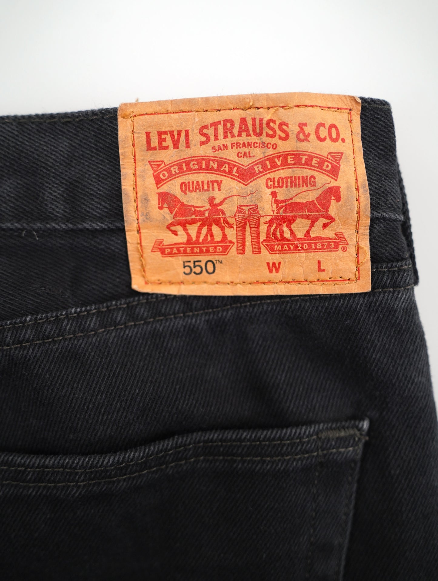 Levi's 550 black denim pants