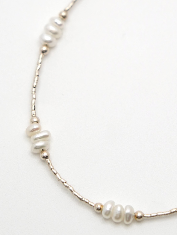 pearl bracelet