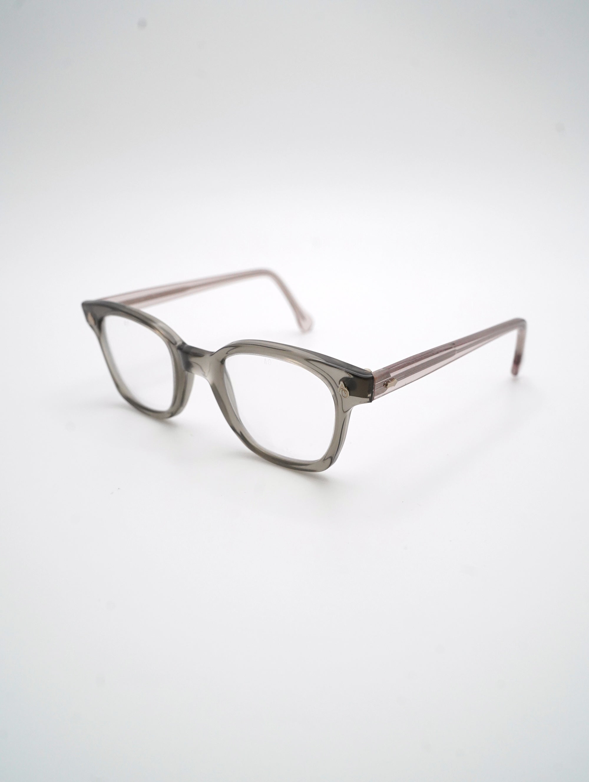 60s American Optical dead stock – NEVERKNOWS