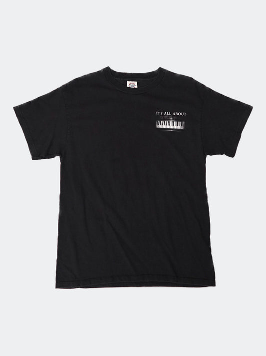 00s piano print tee