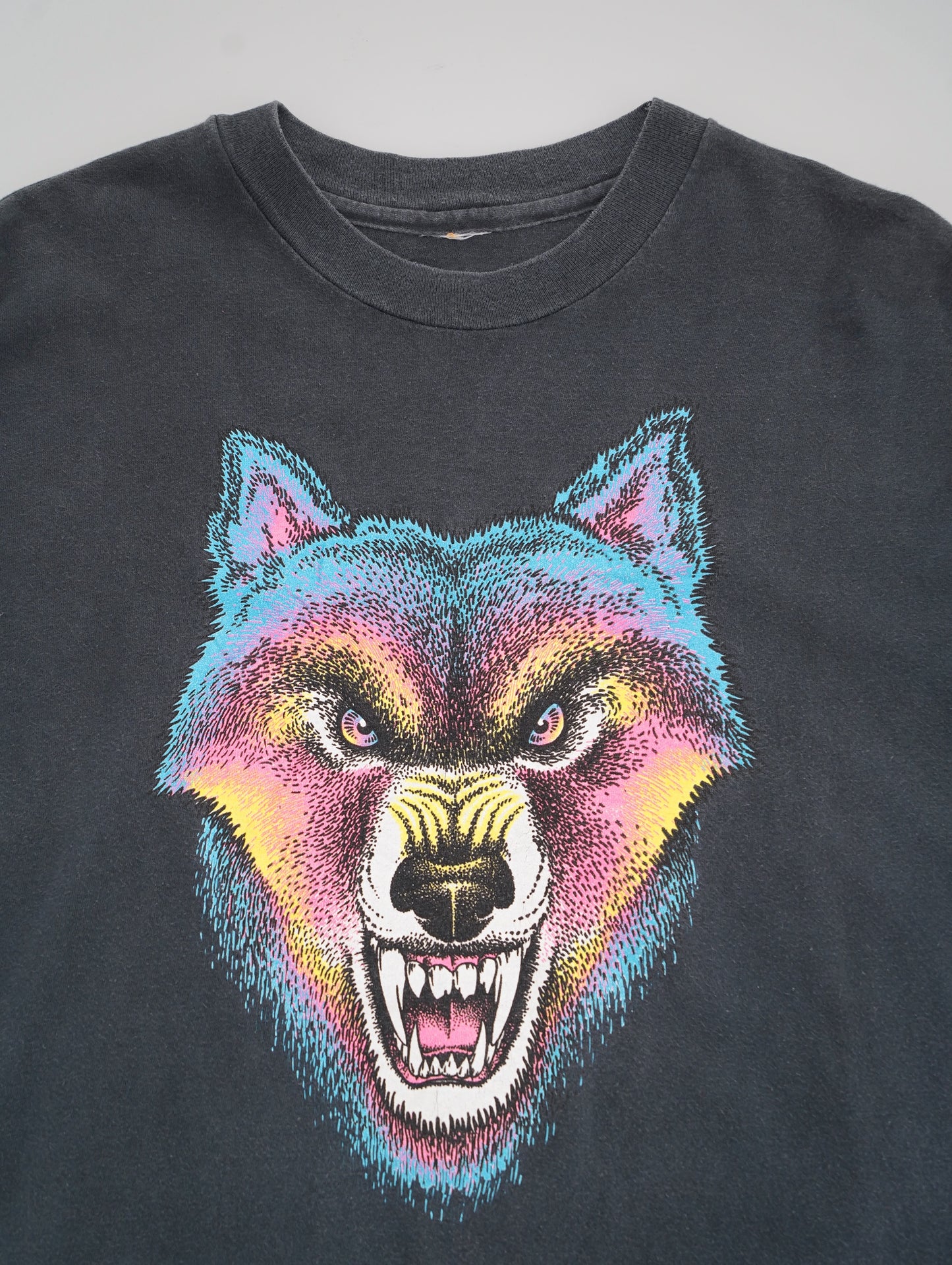 90s wolf tee