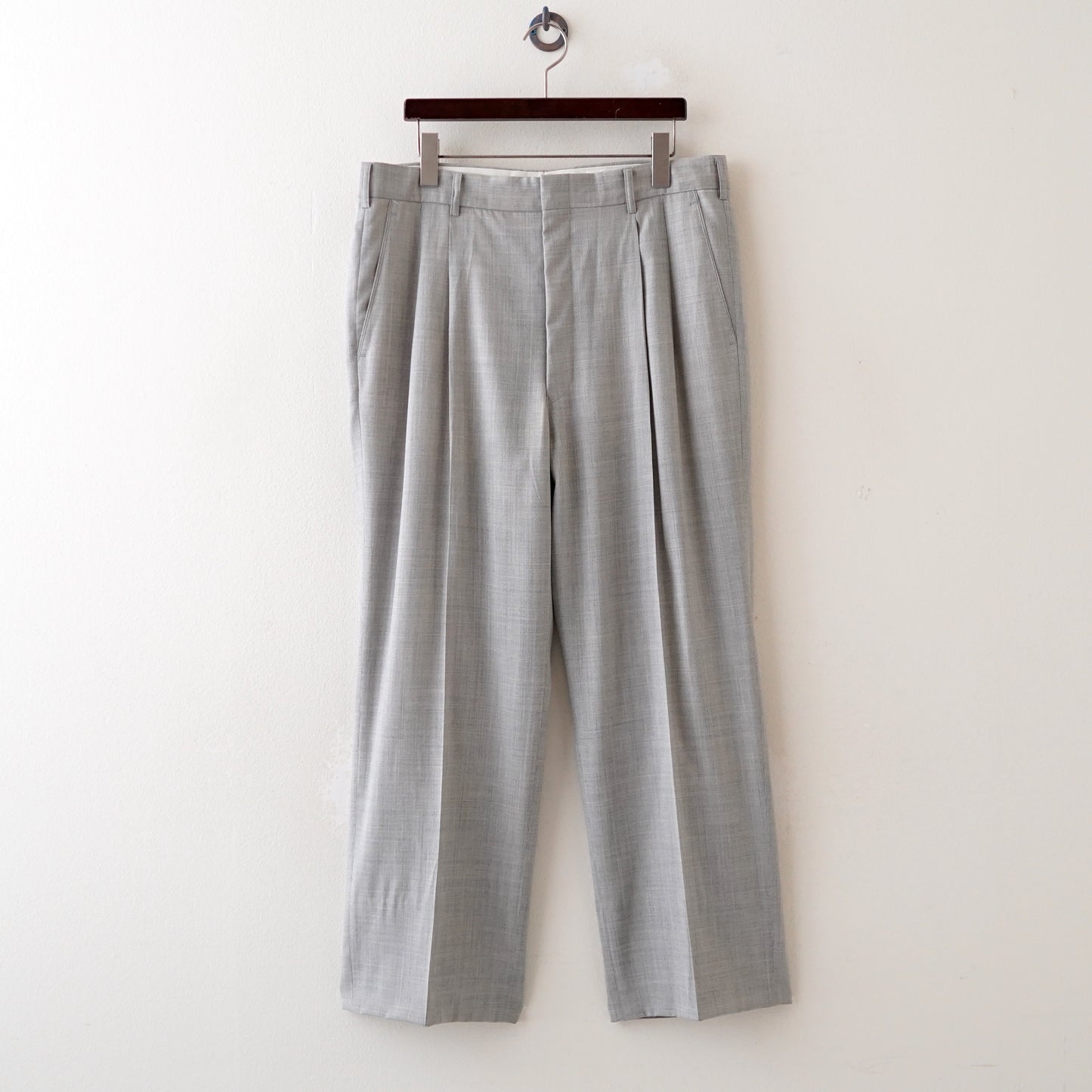 two tuck long pants