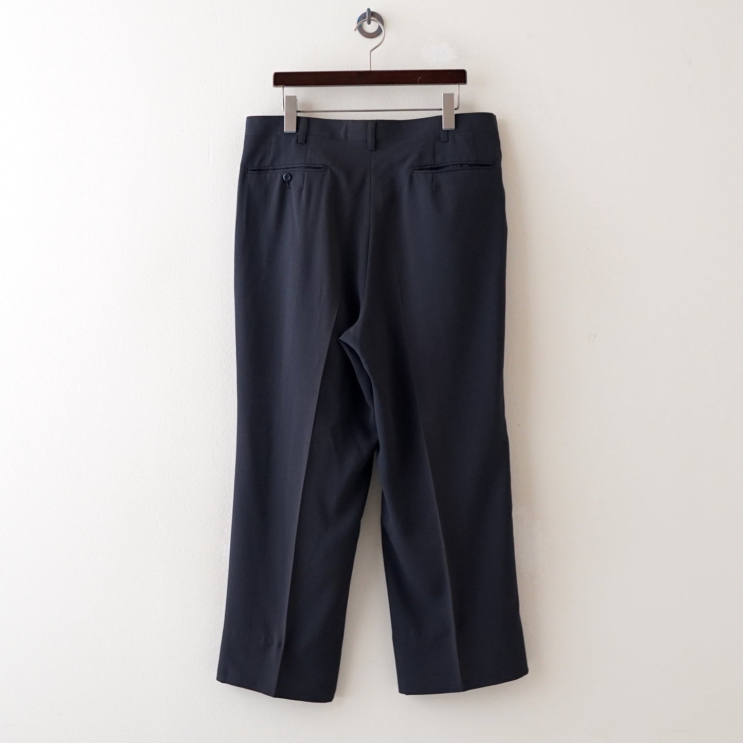 two tuck long pants